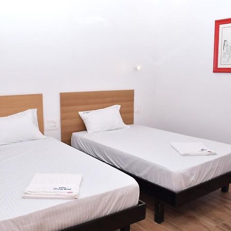 Hotel Bluestone Szrikalahaszti Kültér fotó