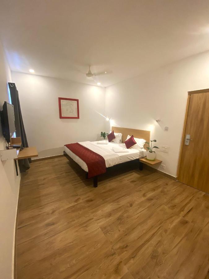 Hotel Bluestone Szrikalahaszti Kültér fotó
