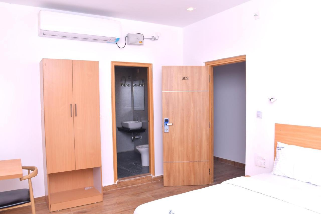 Hotel Bluestone Szrikalahaszti Kültér fotó